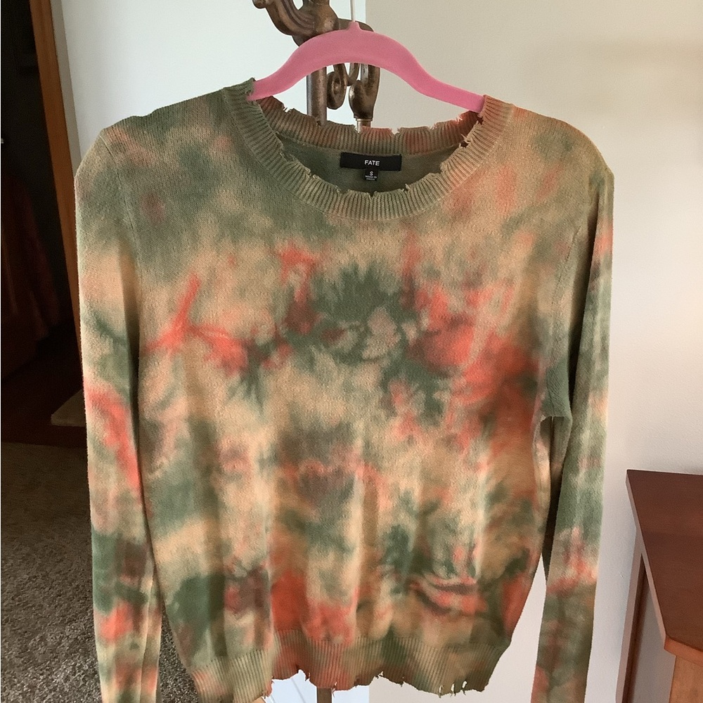 Fate sweater small EUC